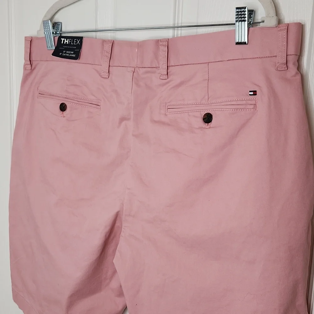 Tommy Hilfiger TH Flex salmon pink Nantucket Red chino shorts size 36